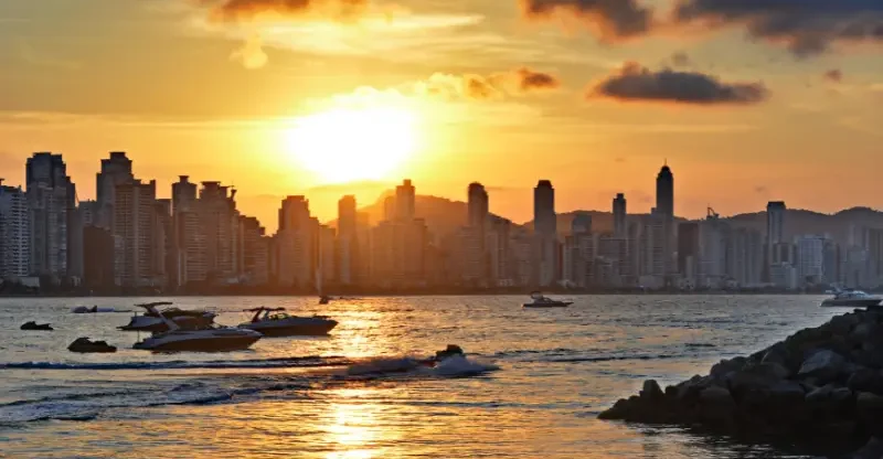 Cidades Perto de Balneário Camboriú